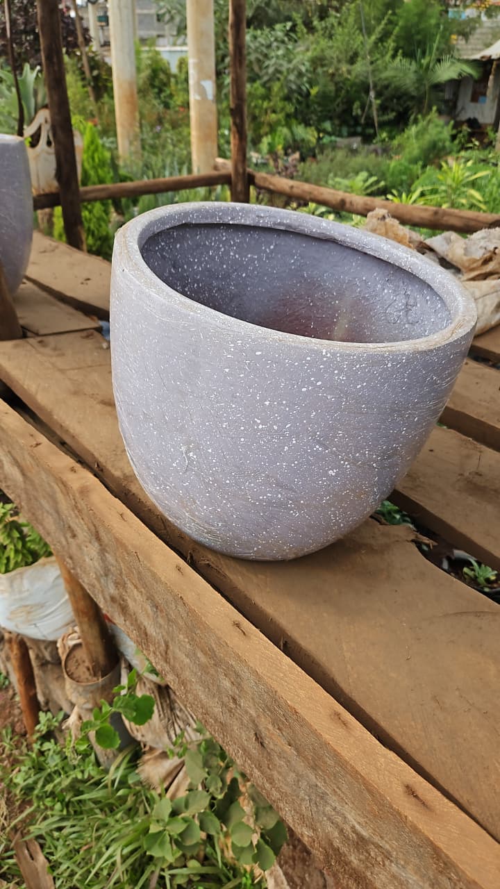 CURVED BOTTOM CYLINDER